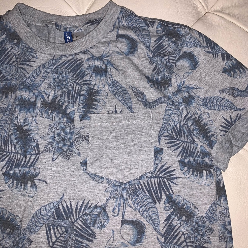 Divided by H&M summer tee
